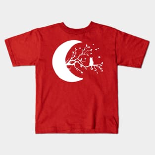 Cat watching the moon Kids T-Shirt